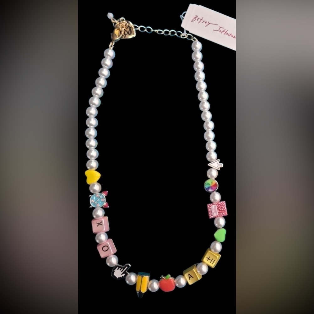 BETSEY JOHNSON SET Back to School Charm & Faux Pearl Necklace & Bracelet NEW NWT - Picture 5 of 16